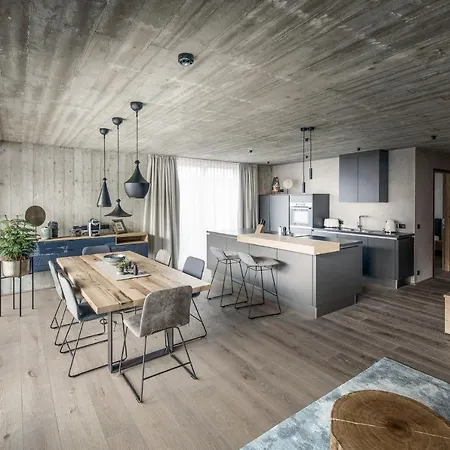 Glanzer Homes Zentrum