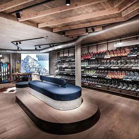 Aparthotel Glanzer Homes Zentrum *