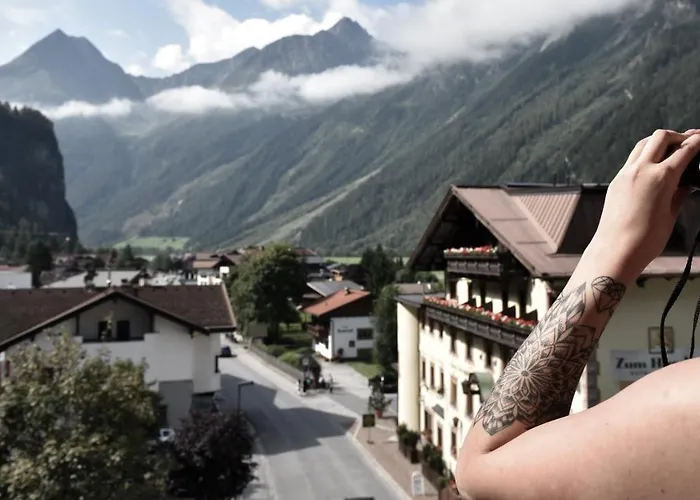 Glanz & Glory Apart Otel Längenfeld