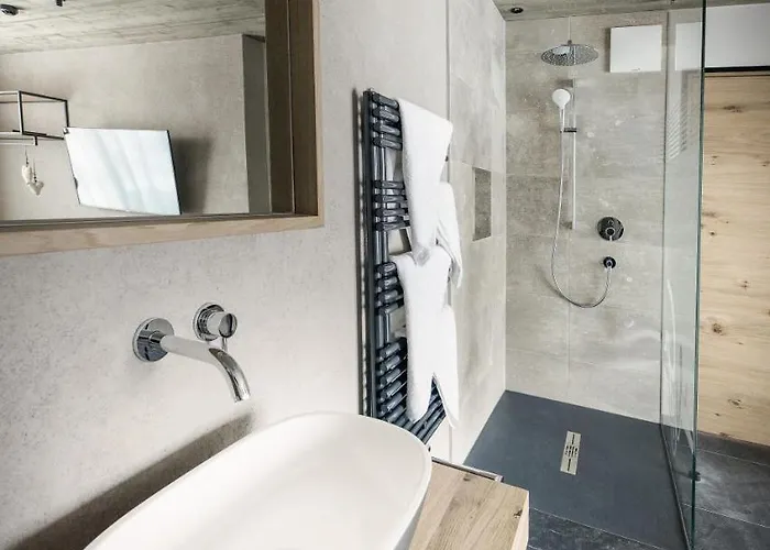 Glanzer Homes Zentrum Aparthotel *