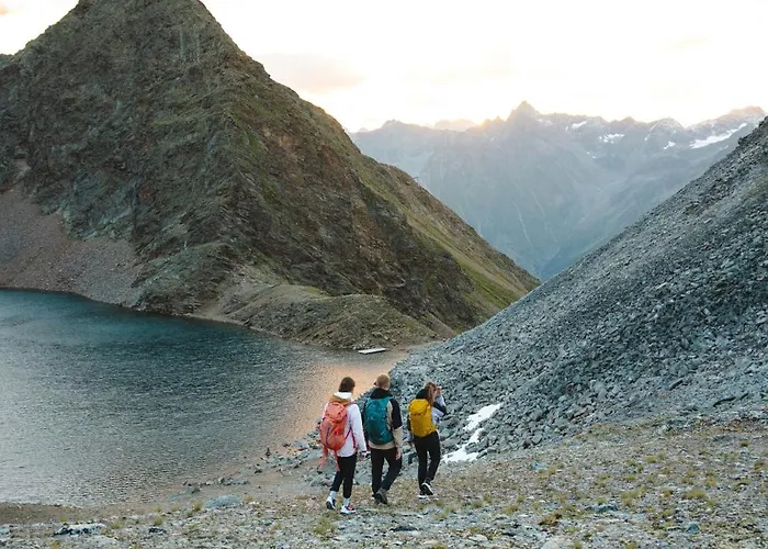 Glanz & Glory Aparthotel *