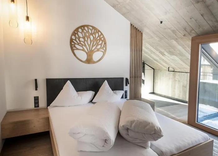 Glanz & Glory Aparthotel