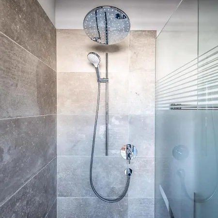 Glanzer Homes Zentrum Aparthotel