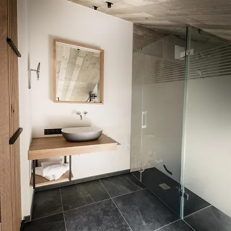 Glanzer Homes Zentrum Aparthotel *