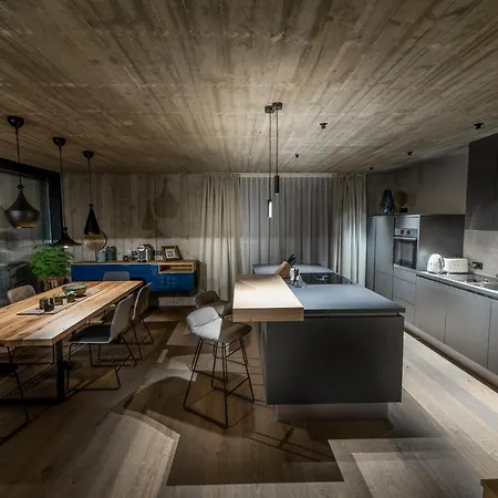 Glanzer Homes Zentrum