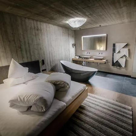 Glanzer Homes Zentrum Aparthotel Längenfeld