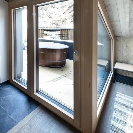 Glanzer Homes Zentrum Aparthotel *