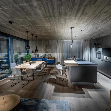 Glanzer Homes Zentrum